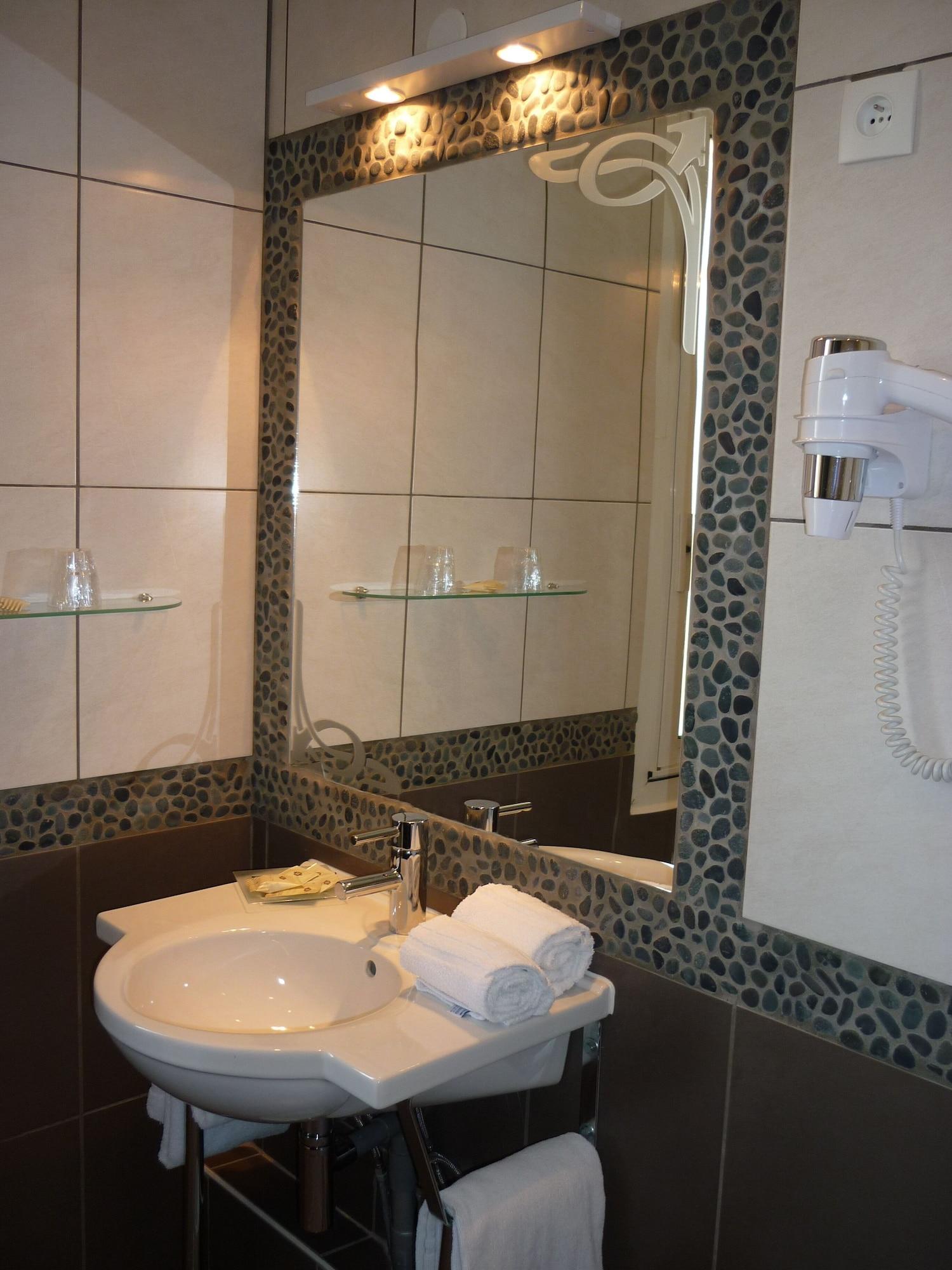 Adonis Sanary Grand Hôtel des Bains Zimmer foto