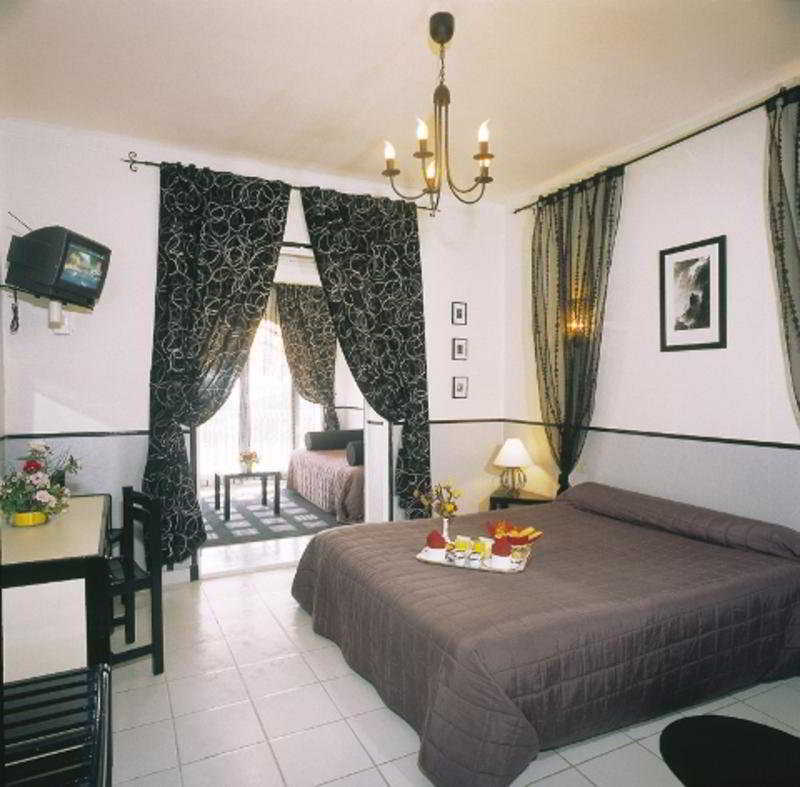 Adonis Sanary Grand Hôtel des Bains Exterior foto
